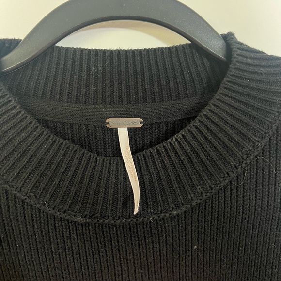 Free People Black Oversized Ribbed Crewneck Sweater - Picture 4 of 5